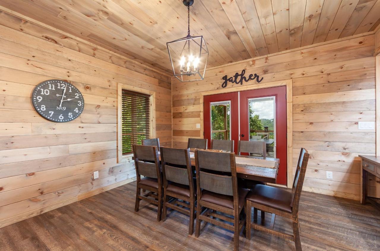 Thunder Mountain Lodge Cabin Sevierville Exterior photo