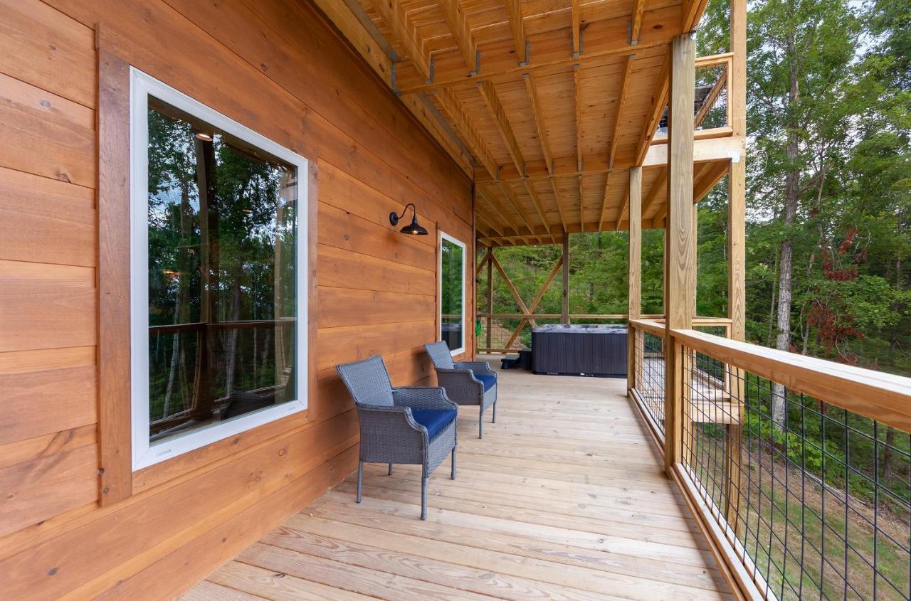 Thunder Mountain Lodge Cabin Sevierville Exterior photo