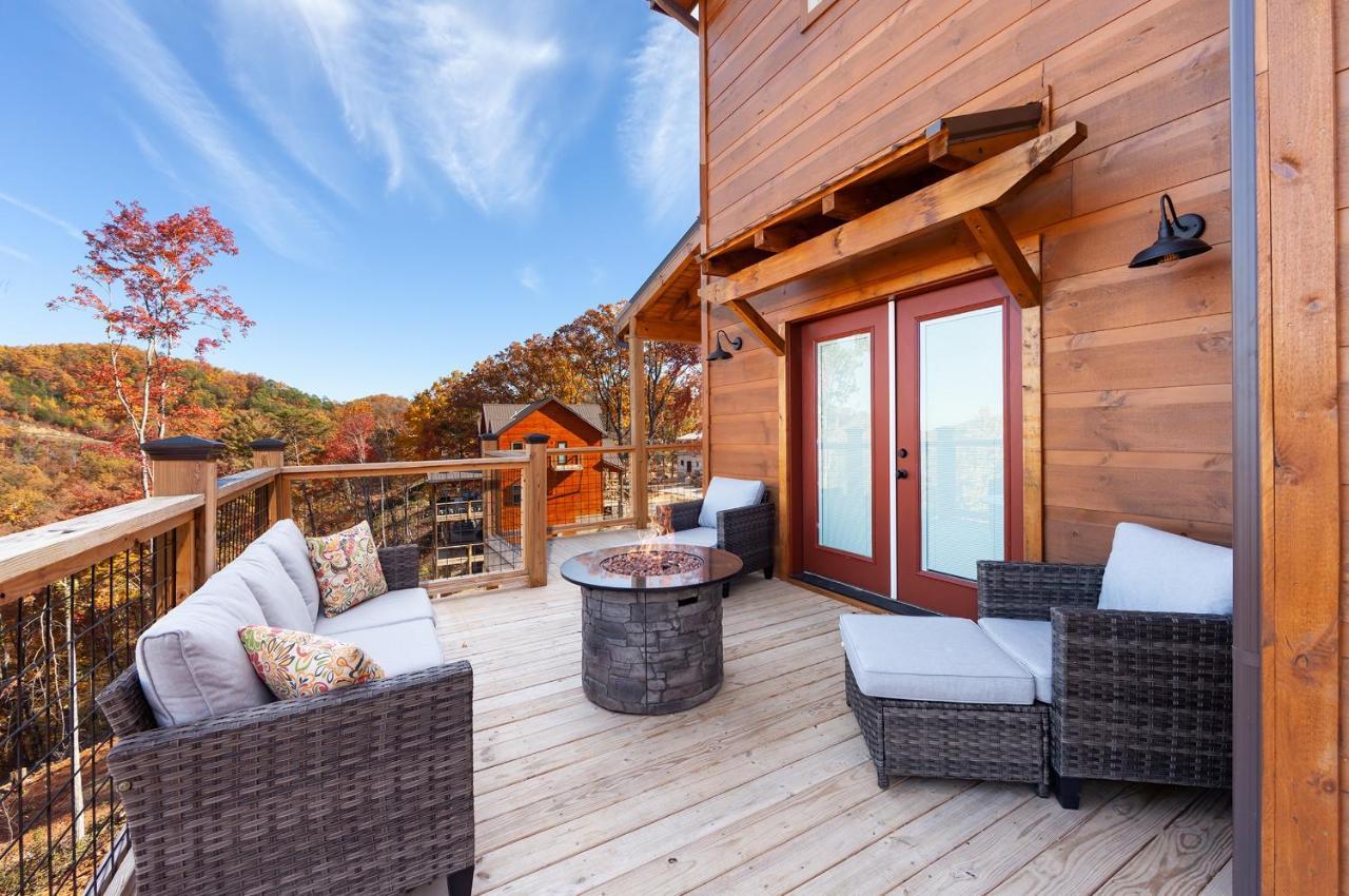 Thunder Mountain Lodge Cabin Sevierville Exterior photo